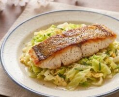 きょうの料理のレシピ・たいのムニエル　春キャベツのハーブ蒸し